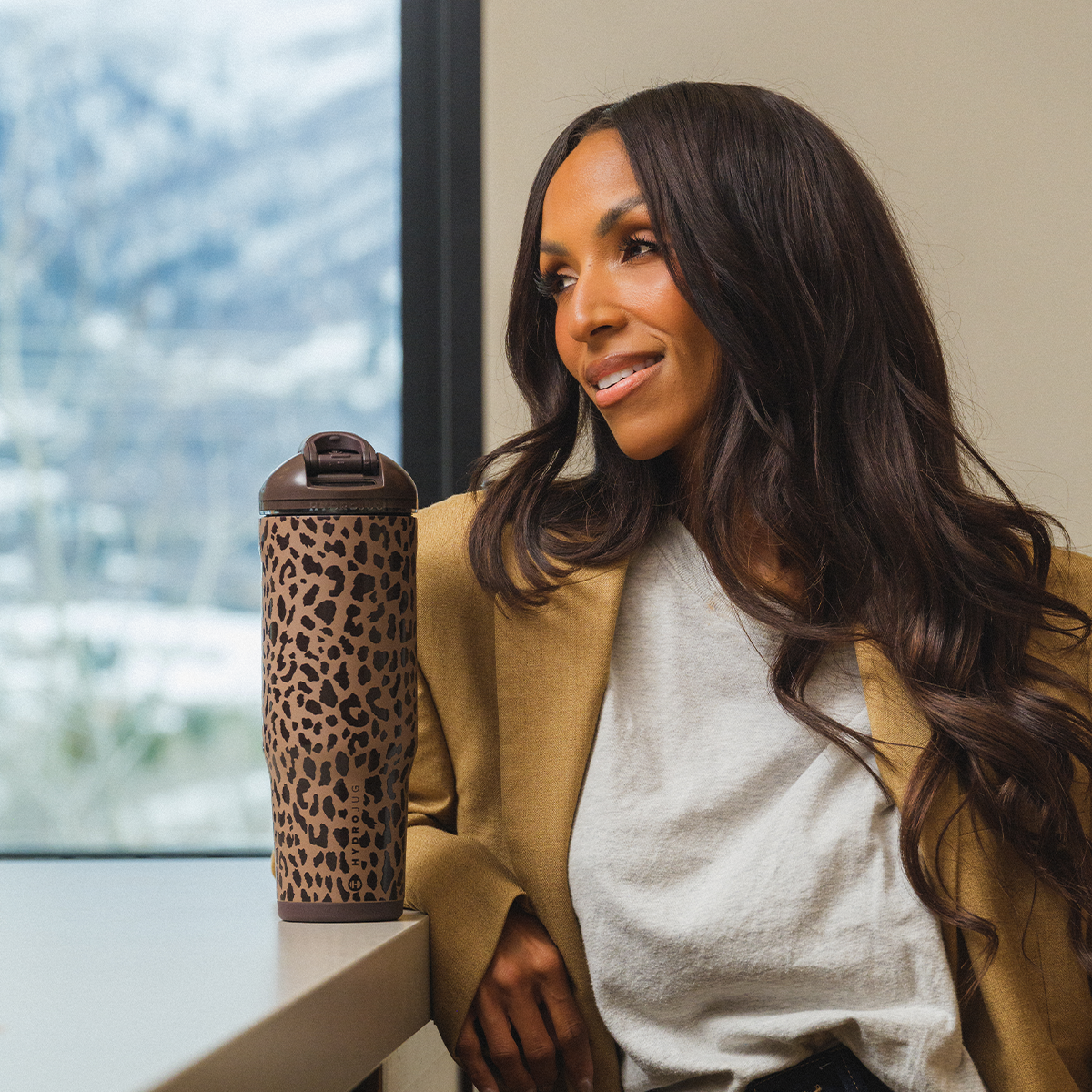 brown-leopard-32oz-946ml-i0 Ease32-BrownLeopard-WPI-8.png