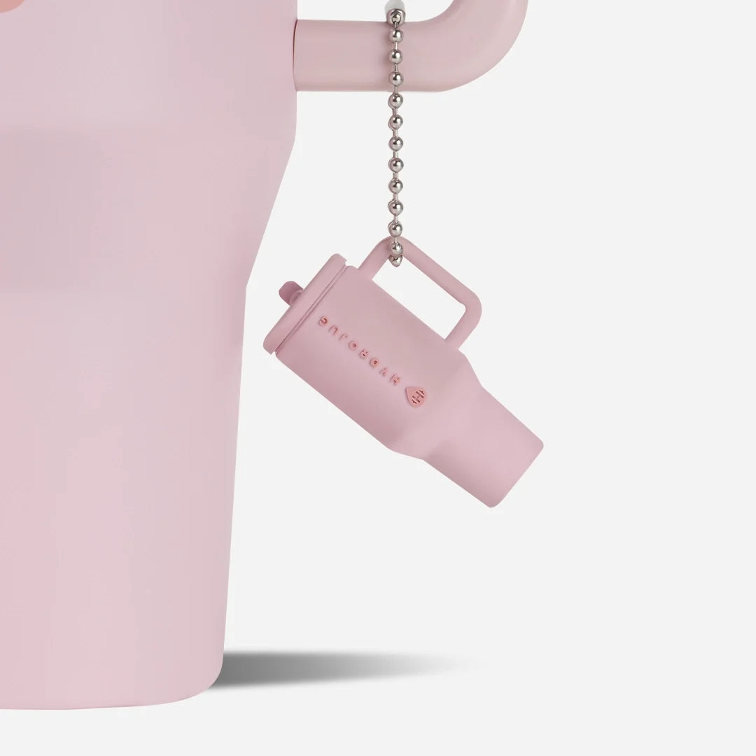 traveler-keychain-h5 Web-TravelerKeychainPhotos-PinkSand2.webp